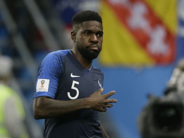 Samuel Umtiti fue elegido el mejor jugador del Francia vs Bélgica Samuel Umtiti fue elegido el mejor jugador del Francia vs Bélgica
