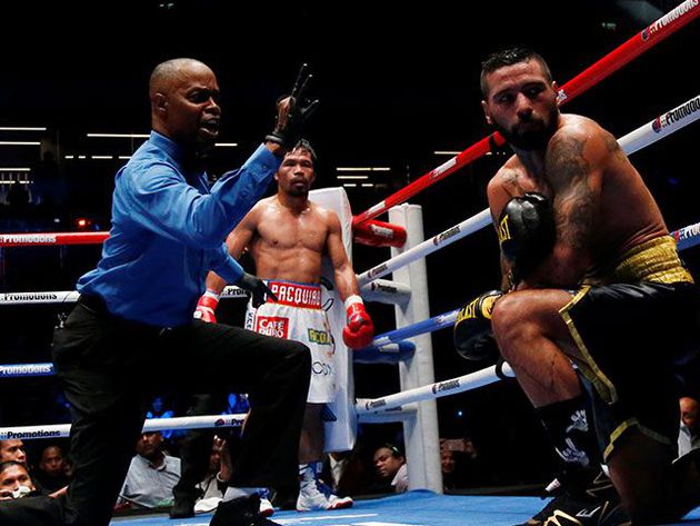 manny pacquiao fue demasiado para matthysse quien cedio el cinturon tras caer en el septimo round