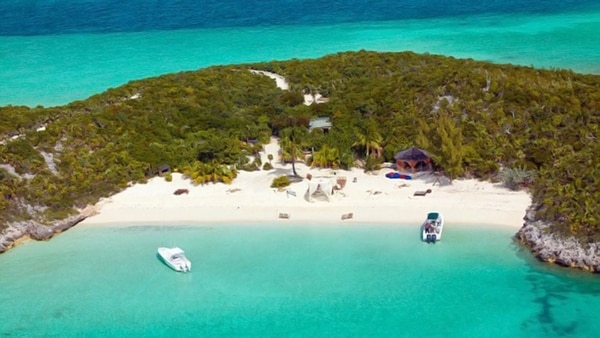 Para llegar a sus islas en Bahamas, Depp compró un yate que debió vender en 2013 por su colapso financiero
