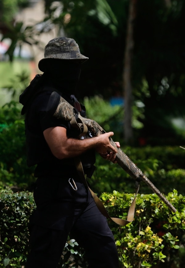 Los grupos paramilitares sandinistas atacan con armas de guerra (AFP PHOTO / Inti OCON)