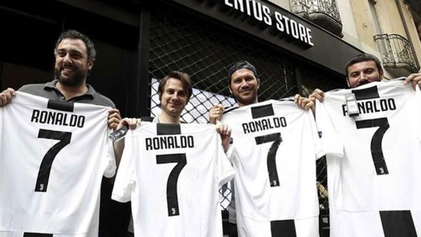 Los fanáticos de la Juventus compraron medio millón de camisetas de Cristiano Ronaldo en 24 horas