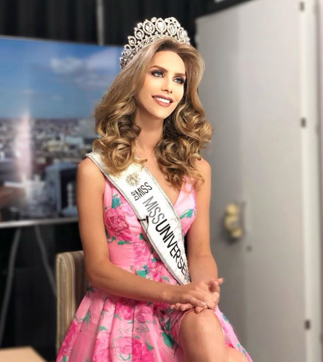 Angela Ponce