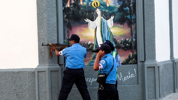 La fuerzas han reprimido brutalmente las manifestaciones en Nicaragua.  (Reuters)