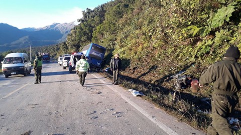 Bus se encuneta y deja 9 muertos en la ruta Cochabamba – Santa Cruz ...