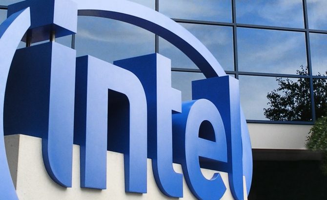 Intel pone fecha final para la llegada de sus chips de 10 nanómetros