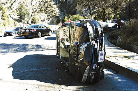 Un choque de autos en la avenida Costanera de la ciudad de la Paz