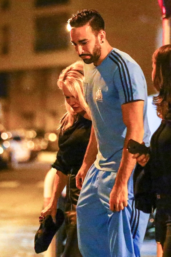 Pamela Anderson y Adil Rami (The Grosby Group)