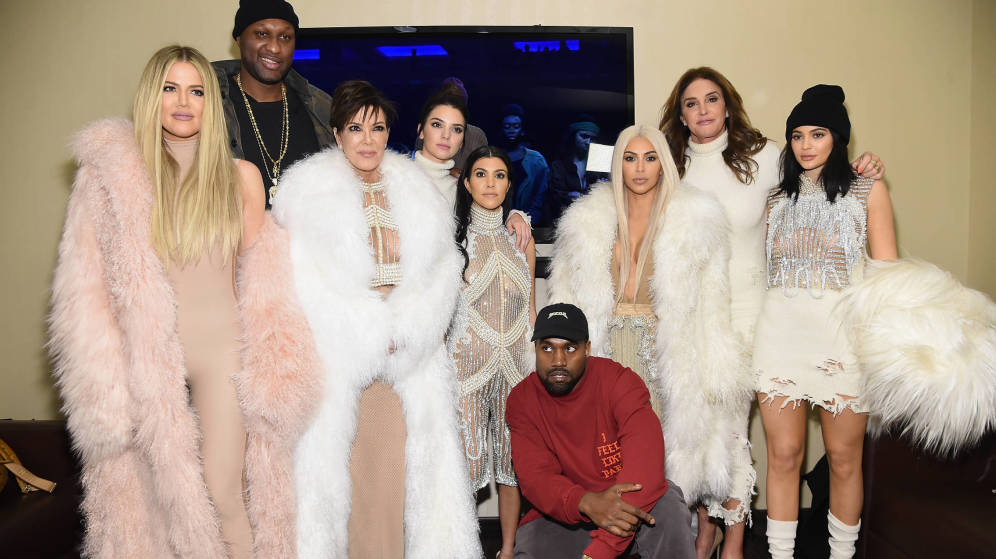 Foto: La familia Kardashian-Jenner al completo en 2016. (Getty)