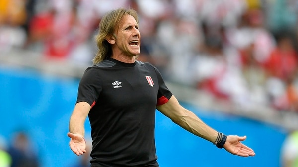 Gareca está entre las opciones para reemplazar a Jorge Sampaoli en Argentina