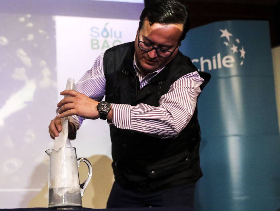 Presentación en Santiago de Chile de las bolsas de plástico hidrosolubles.