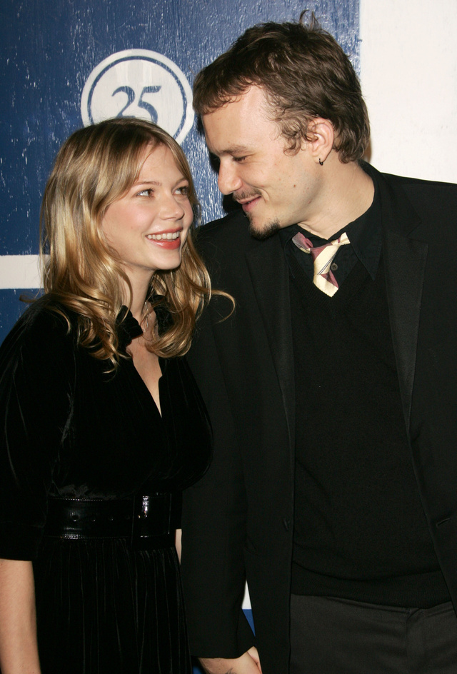Michelle Williams junto a Heath Ledger en 2005.