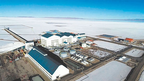 Industria. Captura desde un dron de la nueva planta industrial, en Uyuni, Potosí.