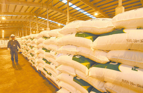 Urea. Hay un stock de 40.000 toneladas.