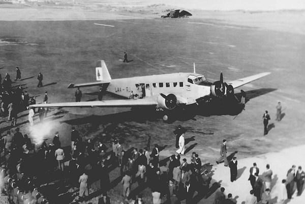 Un Junkers Ju52 en el Líbano en 1946 (AFP)