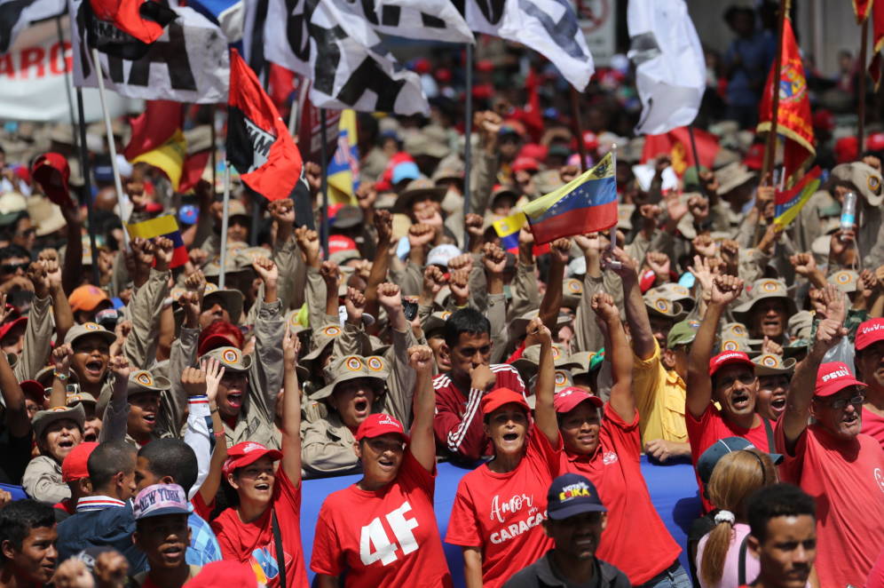 Foto: Miles de simpatizantes del presidente de Venezuela, Nicolás Maduro, marchan en Caracas. (EFE)