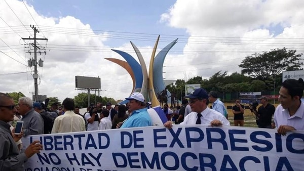 El Centro Nicaragüense de Derechos Humanos (Cenidh) reporta 305 personas muertas y la Asociación Nicaragüense Pro Derechos Humanos (ANPDH) 448, cifras que no son reconocidas por el Ejecutivo