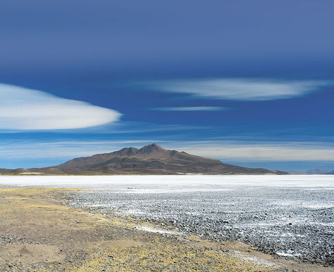 Salar. Forma parte de la llamada Ruta Intervolcánica; con más de 2.000 kilómetros cuadrados es el segundo ‘mar de sal’ boliviano. Foto: La Razón 