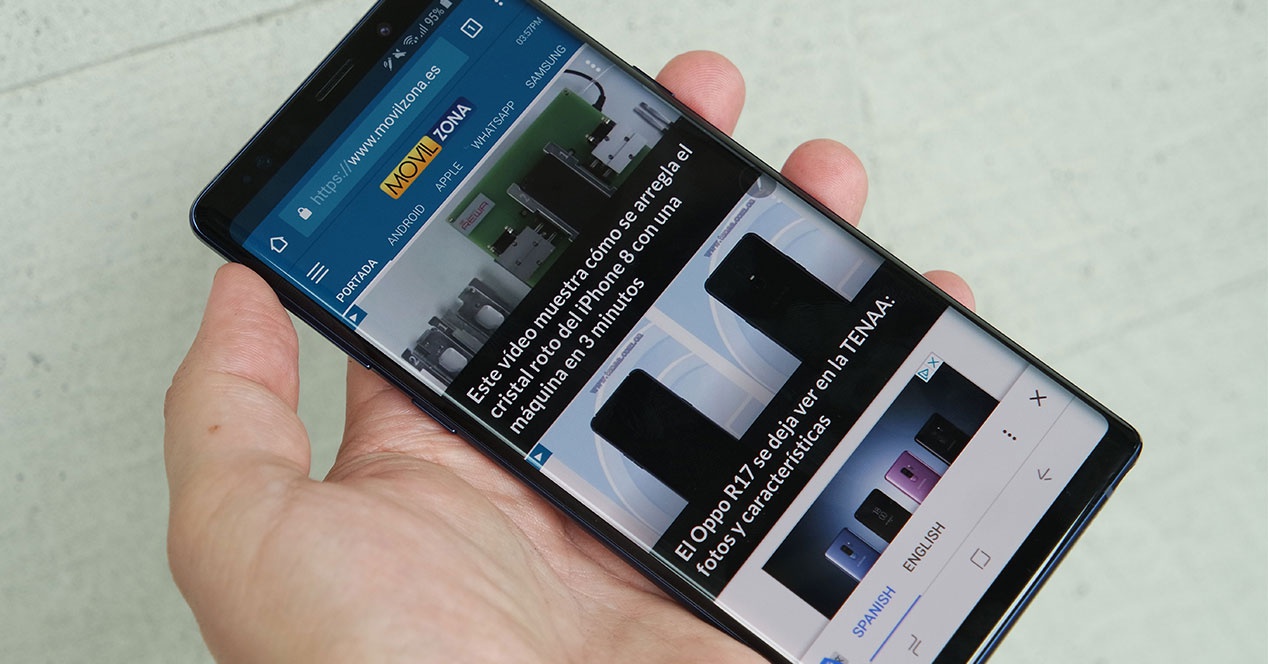 samsung galaxy note 9 con movilzona en pantalla