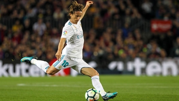 Modric maneja el centro del campo del Real Madrid