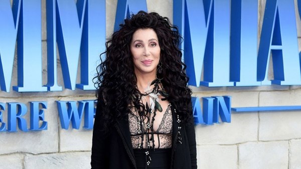 Cher en el estreno de Mamma Mia
