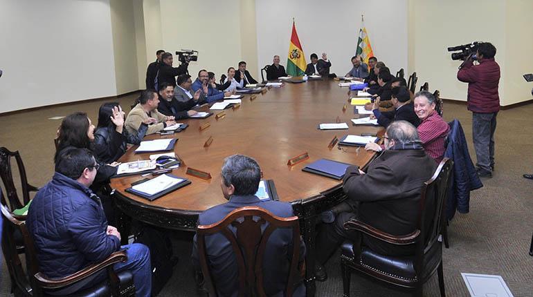 Las industrias manufactureras del país se declararon en proceso de extinción por el actual modelo económico que impulsa el Gobierno | ABI