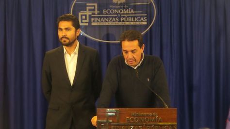 El ministro de Economía, Mario Guillén y el Procurador Pablo Menacho. 