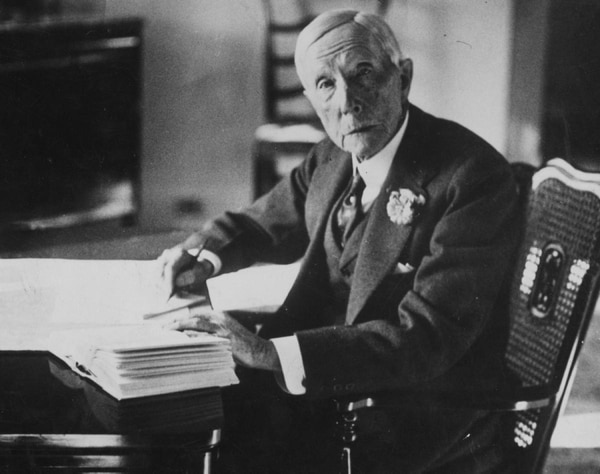 John D. Rockefeller fue el primer multimillonario de los Estados Unidos.