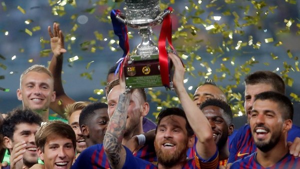 (Reuters) El Barcelona se consagró campeón de la Supercopa de España tras vencer al Sevilla