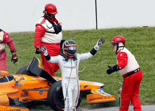No pudo repetir en las 500 de Indy, donde abandonó y fue ovacionado (Foto: USA TODAY Sports).