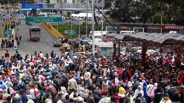 Cada vez son más los venezolanos que arriban a Ecuador (Reuters)