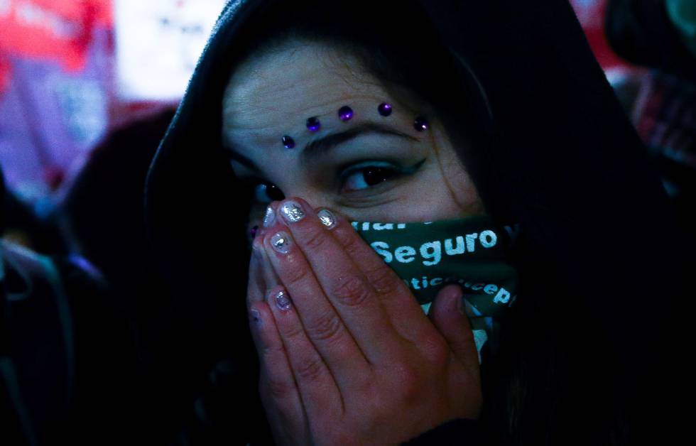 Partidaria del aborto legal en la manifestación del 8 de agosto en Buenos Aires.