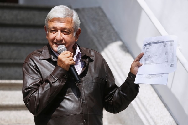 López Obrador ha ofrecido esbozos de sus cambios en sus conferencias de prensa diarias. (Reuters)