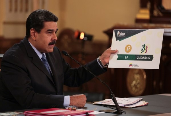 Maduro anunció que habrá un tipo de cambio único que usará como referencia la criptomoneda Petro, una medida que implica una devaluación de un 96 por ciento (Reuters)