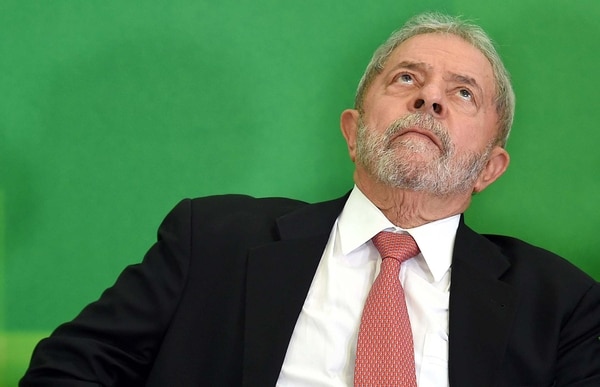Lula da Silva lidera las encuestas de cara a las elecciones de octubre (AFP)