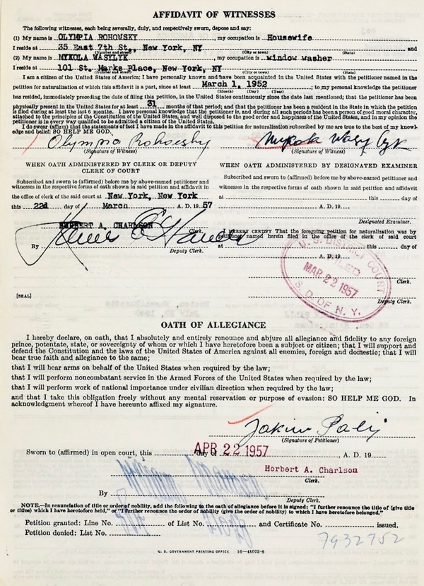 El documento de naturalización de Jakiw Palij como ciudadano norteamericano, fechado el 22 de abril de 1957