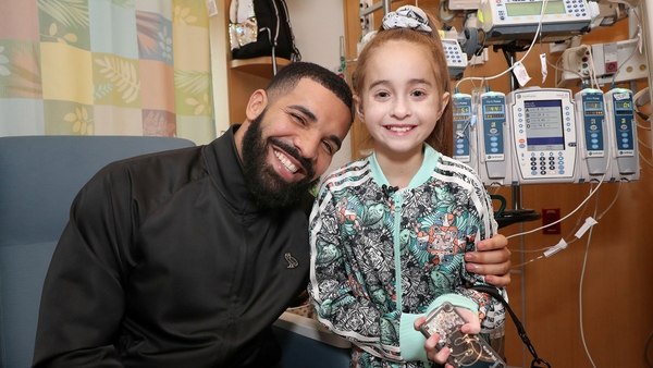 Una niña de 11 años recibió un trasplante de corazón días después de ser visitada en el hospital por Drake