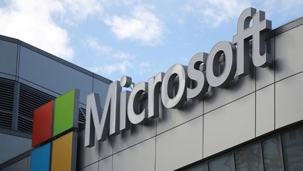 Microsoft no especificó cuántos trabajadores bajo contrato tiene, pero son miles
