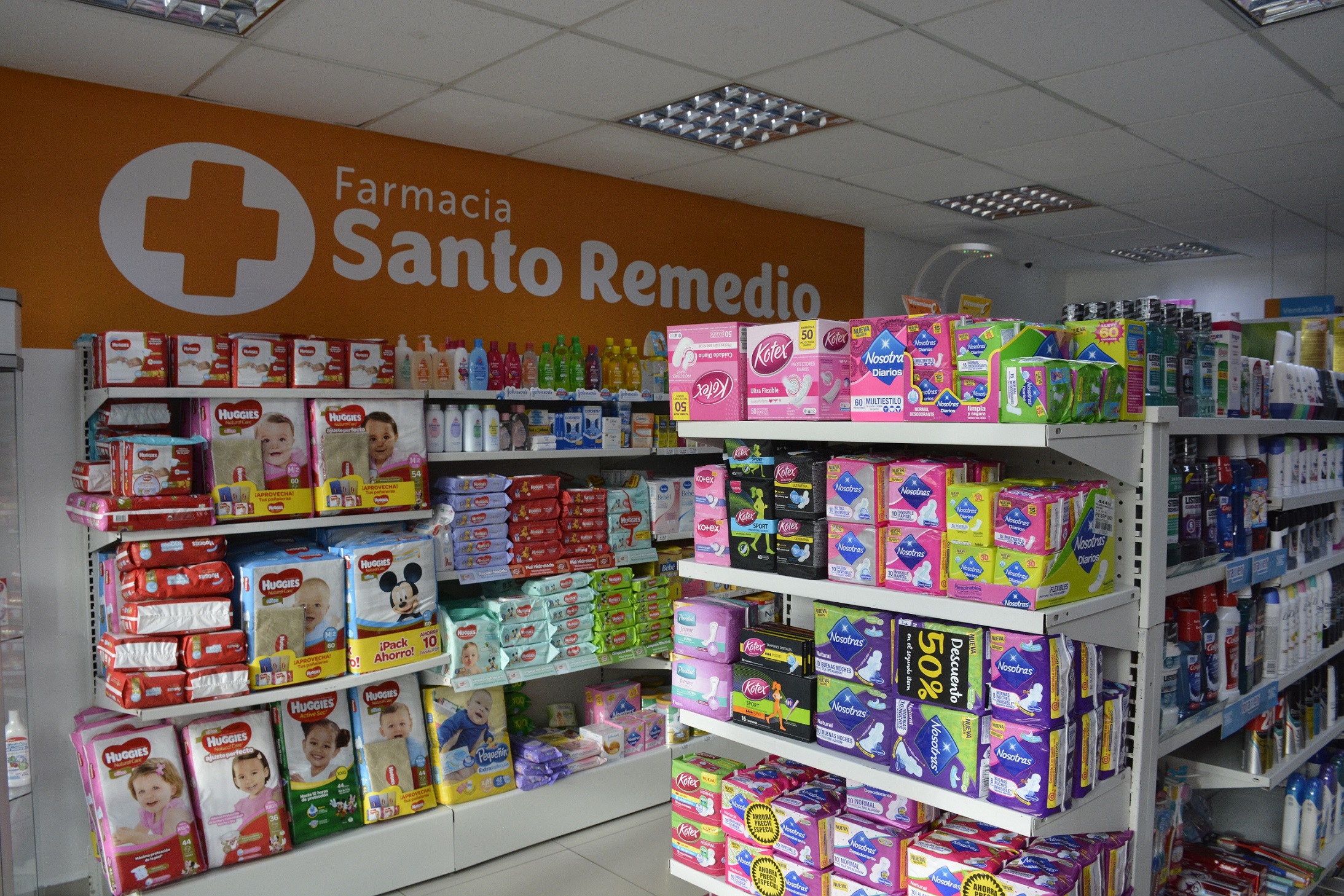 Farmacias Ch vez inaugura la primera franquicia boliviana del