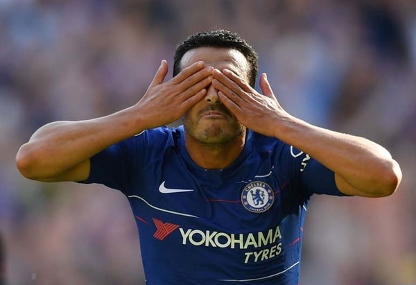 El festejo de Pedro tras su gol al Bournemouth para el triunfo de Chelsea