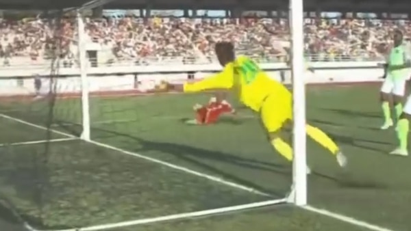 Mussard no pudo evitar la goleada de Nigeria