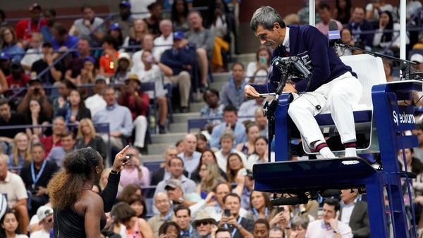 Carlos Ramos fue el árbitro que confrontó con Serena Wiliams en la final del US Open (Reuters)
