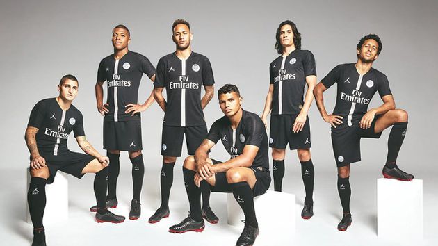 El jersey versión Air Jordan del PSG para la UEFA Champions League