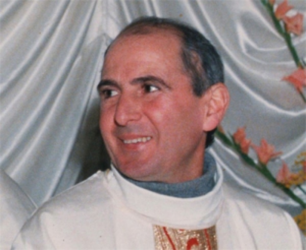 fue asesinado de un disparo en la nuca por orden de la mafia siciliana, el 15 de septiembre de 1993, el día de sus 56 años