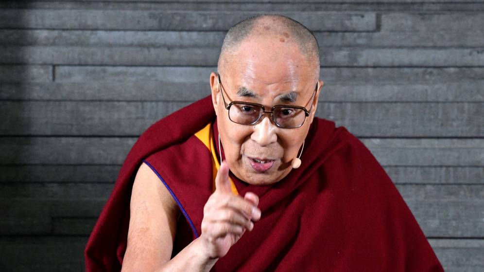 Foto: El líder espiritual tibetano, el Dalai Lama, ofrece una conferencia. (EFE)