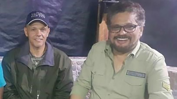 Hernán Darío Velásquez (El Paisa) y Luciano Marín Arango (Iván Márquez) se fueron de la zona de reinserción alegando una operación militar en su contra.