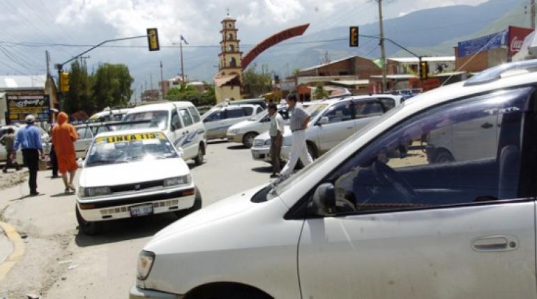 Imagen muestra varios taxi trufis durante un bloqueo. | Foto ilustrativa