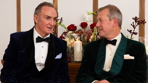 Lord Ivar Mountbatten, primo de la reina Isabel II. se casó este fin de semana con James Coyle