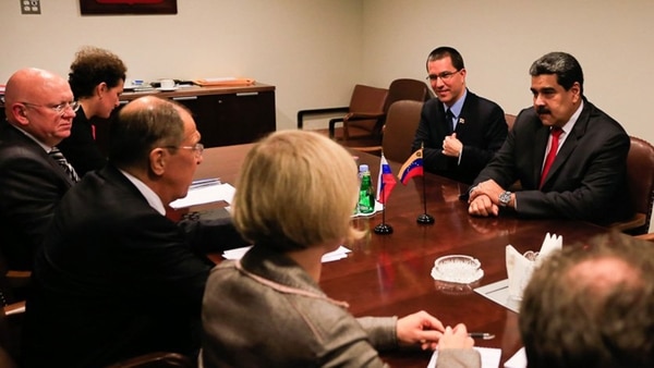 Lavrov y Maduro mantuvieron un encuentro en la ONU