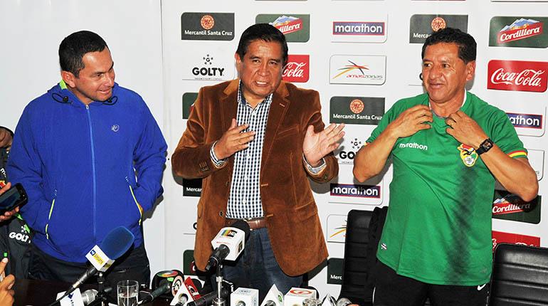 El técnico ecuatoriano Sixto Vizuete, tras su presentación como coordinador general de las divisiones menores. | APG
