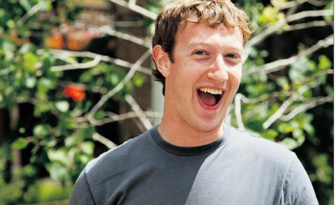 Un hacker asegura que borrará el perfil de Mark Zuckerberg en Facebook este domingo